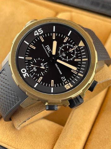 IWC - Aquatimer Chronograph “Expedition Charles Darwin” -