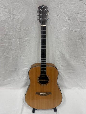 H - Walnut DE (Solid-top) Handmade - - Akoestische gitaar -