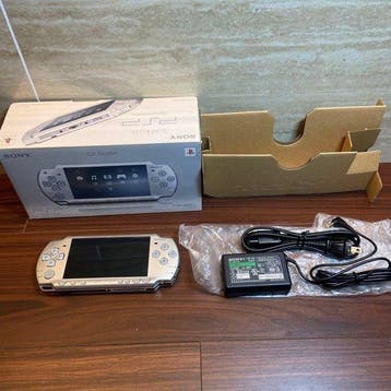 Sony - PSP-2000 - Sony PSP-2000 Ice Silver Console Boxed, Nieuw
