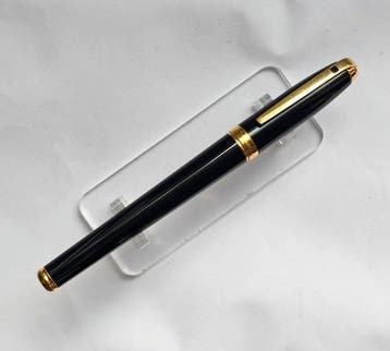 S.T. Dupont - FIDELIO LAQUE NOIRE ET ATTRIBUTS PLAQUÉS OR -, Verzamelen, Nieuw