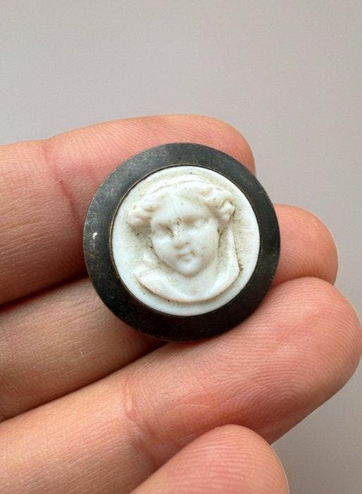 De Spookachtige Verschijning – zeldzame Victoriaanse knoop, Antiquités & Art, Curiosités & Brocante