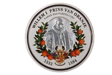 Nederland. Collection of 17 Silver-Plated Dutch Royal Family