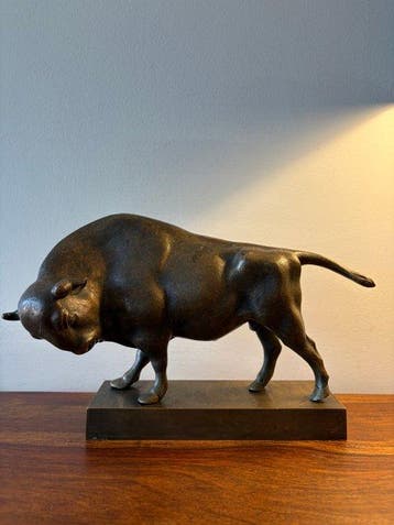 sculptuur, Sculpture taureau en bronze - 16 cm - Gepatineerd, Antiquités & Art