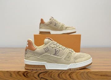 Louis Vuitton - LV Trainer Beige Monogram - Sneakers - Maat: