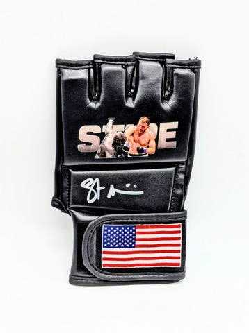 Stipe Miocic - Getekende MMA-handschoen –, Nieuw