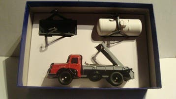 Dinky Toys Atlas 1:43 - Camion miniature - Unic Multibenne