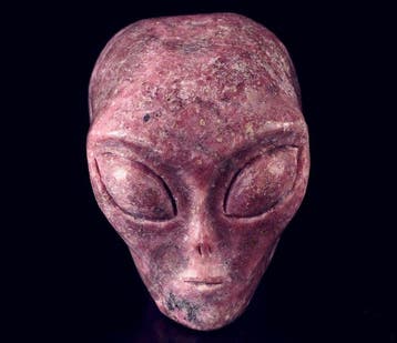 208 g 5.50 bij 5.10 Cosmic Visitor tentoonstellingsobject