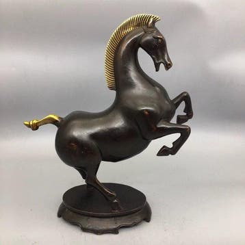 Ornement décoratif - Jumping Horse