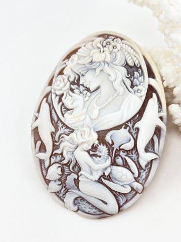 CASSIS MADAGASCARIENSIS - Cameo - Handgesneden camee