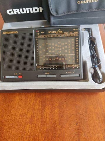 Grundig - StudioLine YB 225 - Yacht Boy 400 / Digital PLL