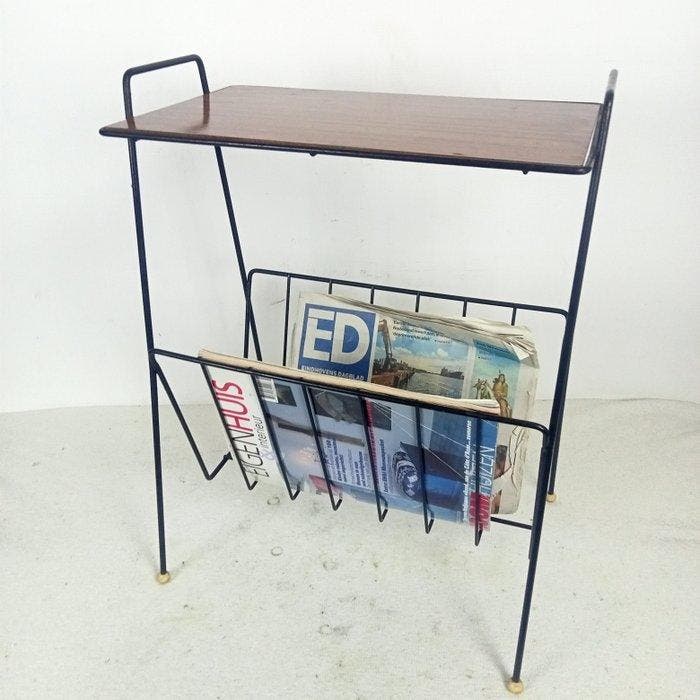 Tijdschriftenhouder - Geplastificeerd draadstaal met, Antiek en Kunst, Kunst | Designobjecten