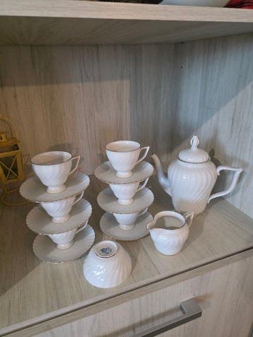 Royal Tettau - Koffieservies (16) - Porselein - Compleet