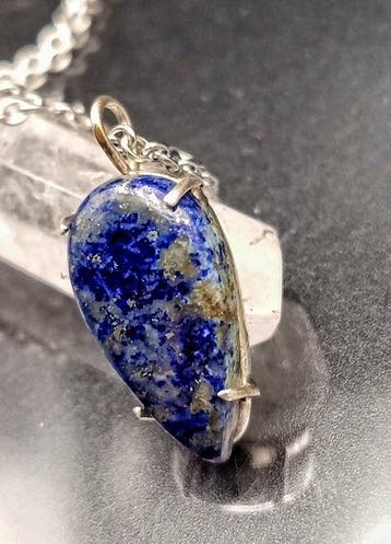 Sieraad Nefertiti ambachtelijk vervaardigd uit zilver 925