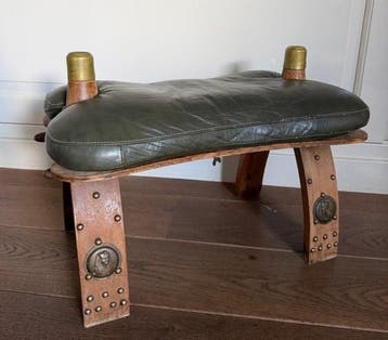 Tabouret - Ottomane en cuir vert foncé - Cuir, Bois - cuir