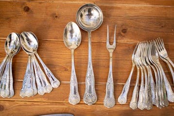 Ménagère pour 12 personnes (51) - Plaqué(e) argent - décor