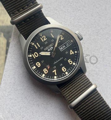 Seiko - Sans prix de réserve - SRPJ85K1 - Automatic - 36 mm, Handtassen en Accessoires, Horloges | Heren, Nieuw