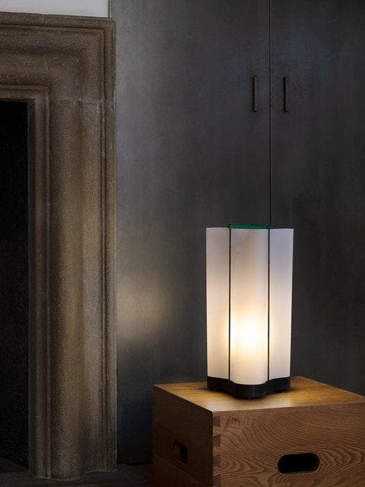 Nemo - Le Corbusier - Tafellamp - Le Cabanon - Metaal,, Antiek en Kunst, Kunst | Designobjecten
