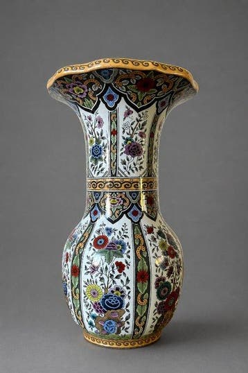 Petrus Regout - Petrus Regout Maastricht - Vase - Faïence, Antiek en Kunst