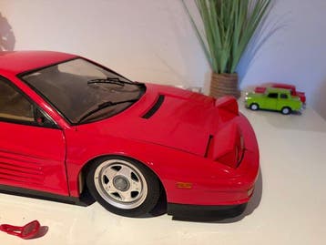 Pocher 1:8 - Voiture miniature - Ferrari Testarossa