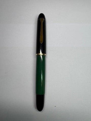 Pelikan - 140 cap + gold nib + 120 barrel - Sans prix de
