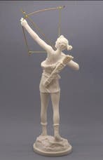 Beeld, Statua della dea greco-romana Artemide-Diana con arco, Antiek en Kunst