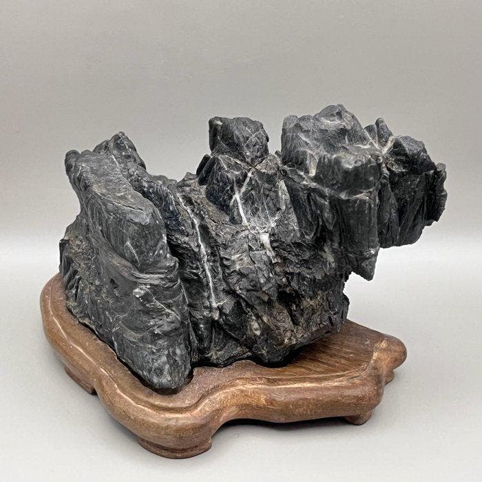 Indrukwekkende Japanse Waterfall-steen met standaard -, Antiek en Kunst, Antiek | Overige Antiek