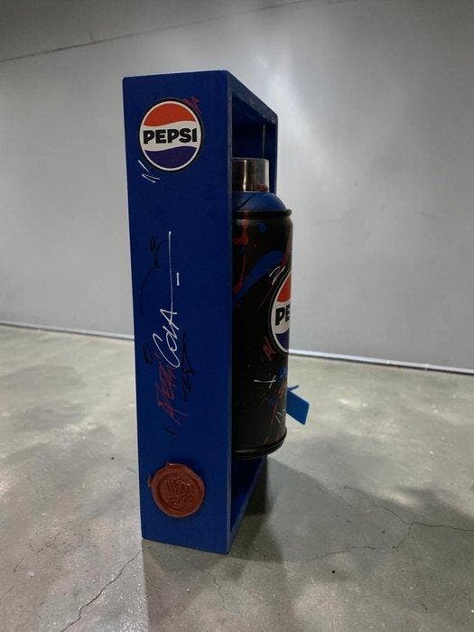 WASE - Figurine-jouet AÉROSOL SPRAY PEPSI COLA STYLE CUSTOM, Antiquités & Art, Art | Peinture | Moderne