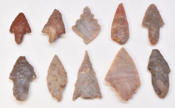 Neolithisch Jasper, Flint 10 pijlpunten AA++ (Zonder, Antiek en Kunst, Antiek | Overige Antiek