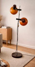 Lampadaire - Plastique - Une lampe sur pied vintage du style