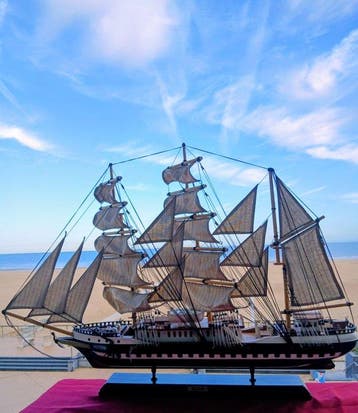 Maritieme objecten - Hout- ZEILSCHIP LE BELEM 85CM