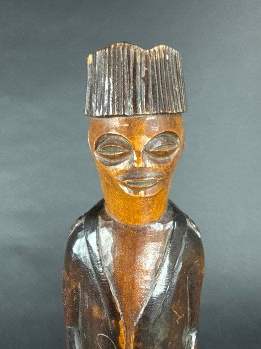 Man Colon - Beeld - Lwena-Tshokwe - Congo, Antiquités & Art, Art | Art non-occidental