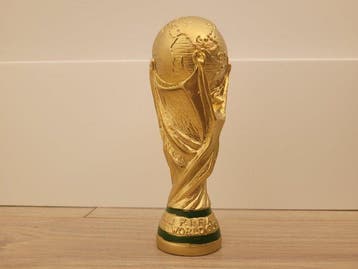 FIFA Wereldbeker-trofee + portret van Leo Messi, Verzamelen, Nieuw