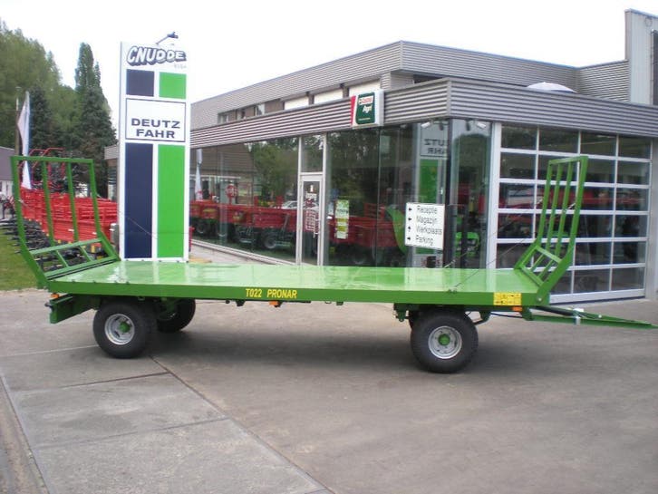 T022 Platte wagen Pronar, Articles professionnels, Agriculture | Tracteurs