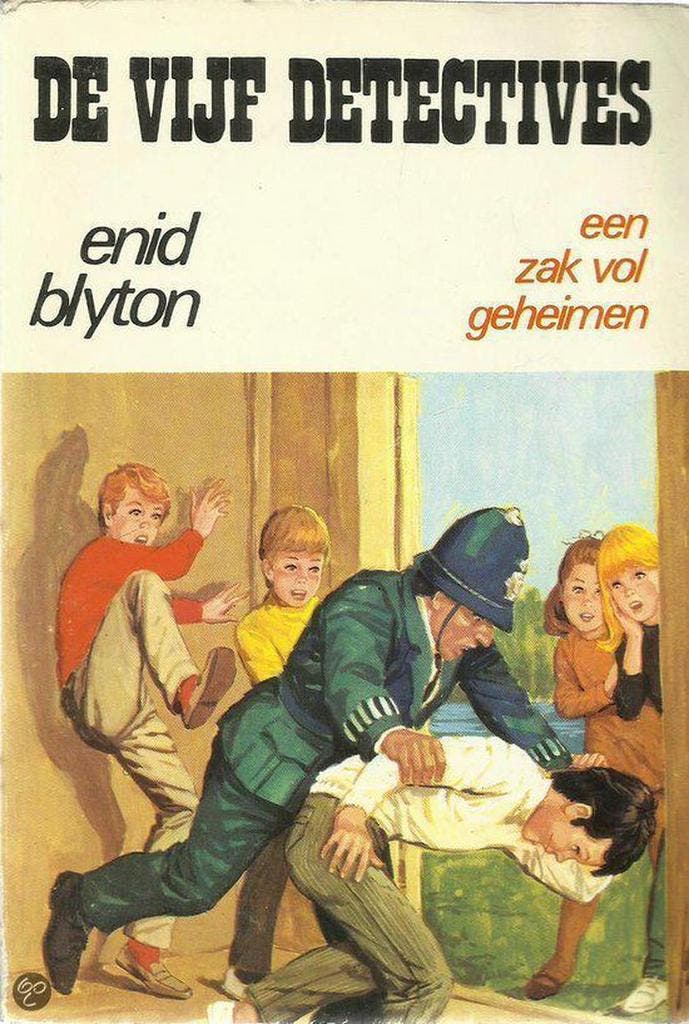 Een zak vol geheimen / De vijf detectives / 10 9789024002641, Boeken, Kinderboeken | Jeugd | 13 jaar en ouder, Gelezen, Verzenden