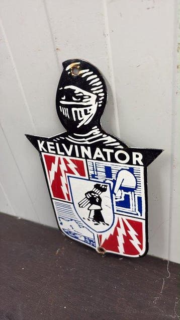 Kelvinator – Riddervorm – Vintage emaille reclamebord -