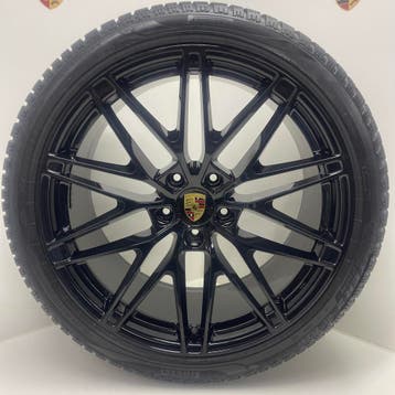 Porsche Macan EV/H2 ORIGINELE 22 RS Spyder zwart winterset, Ophalen, Gebruikt, 295 mm, Banden en Velgen