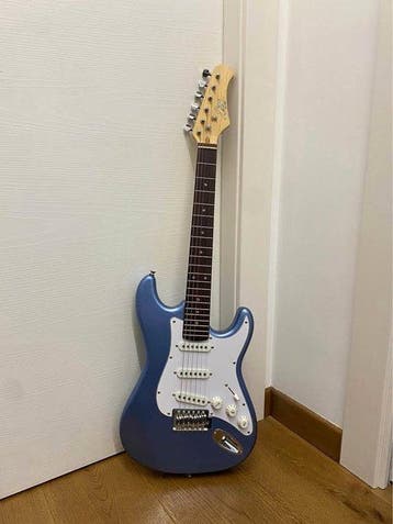 EKO - - Elektrische gitaar - Italië (Zonder minimumprijs), Nieuw
