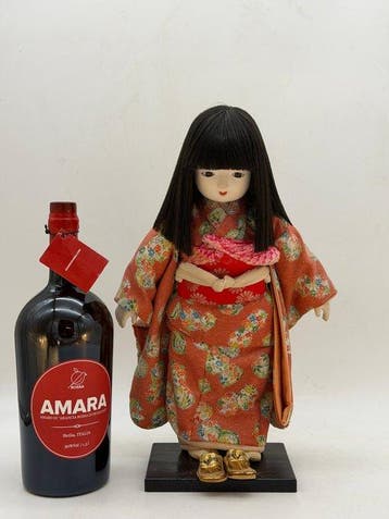 met zwarte okappa kapsel - Poupée Japanse Ichimatsu Ningy