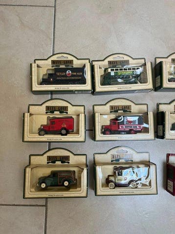 Lledo Days Gone 1:43 - Voiture miniature (12) - Assortiment, Hobby en Vrije tijd, Nieuw