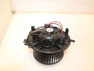 Kachel Ventilatiemotor Volkswagen Touran O147305