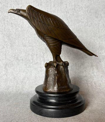 Beeld, Exclusief bronzen sculptuur van een adelaar. Naar: