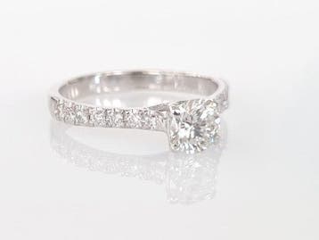 Verlovingsring - 18 karaat Witgoud - 0.77ct. tw. Diamant