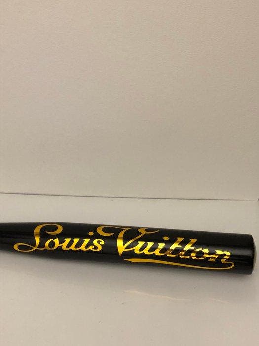 GF Exclusives - Louis Vuitton Baseball Bat, Antiek en Kunst, Kunst | Designobjecten