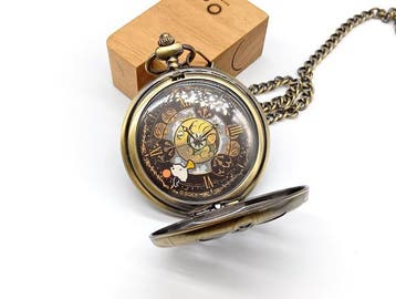 Square Enix - Final Fantasy Moogle Pocket Watch - Gaming