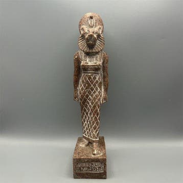 Replica van het oude Egyptische Standbeeld van Sekhmet, de