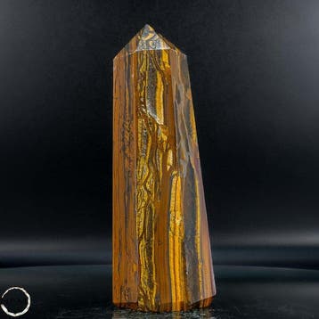Krachtige tijgeroog-obelisk – Natuurlijke elegantie uit