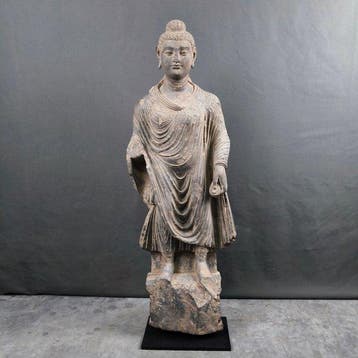 Gandhara Schist Grote staande Boeddha uit schist – Kunst van