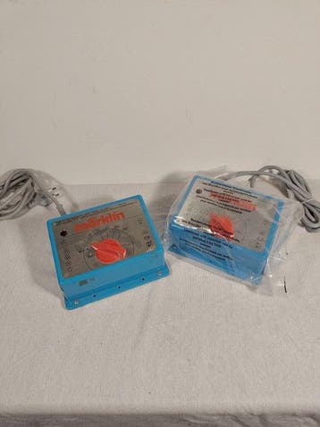 Märklin H0 - 6631 - Omvormer (2) - 2x 30 VA, regelbaar,, Nieuw
