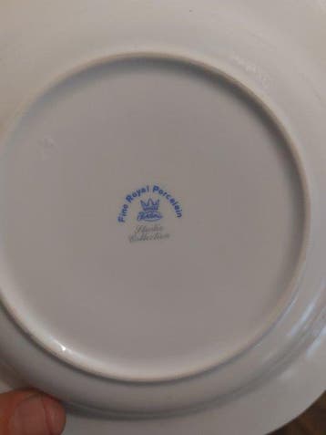 Royal Porcelain (Studio Collection) - Service de table pour