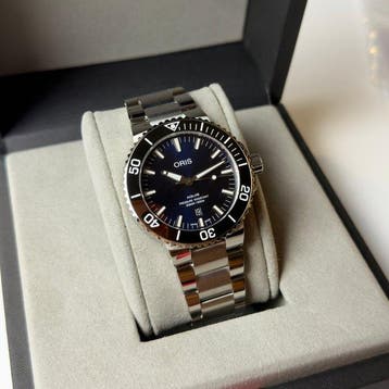 Oris - Aquis Date - Navy Automatic - Sans prix de réserve -
